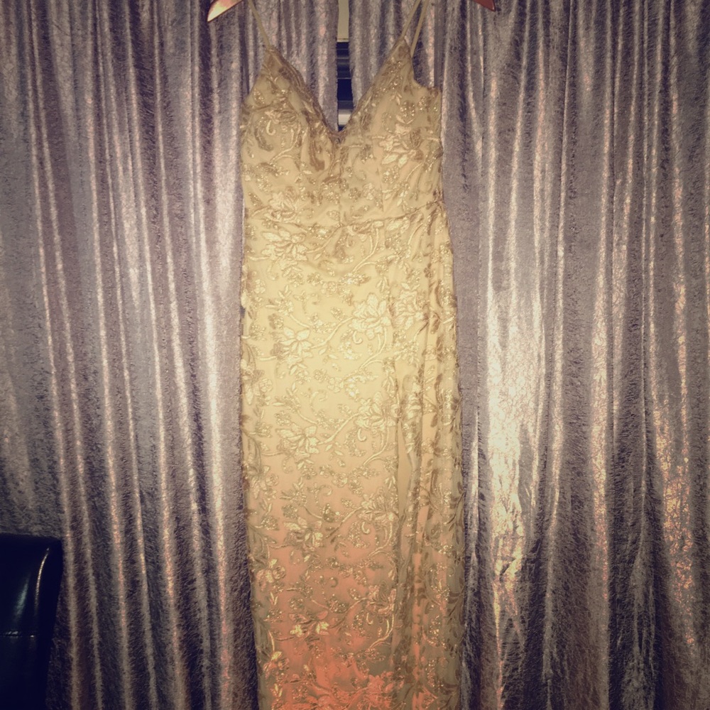 Gold prom dress 🔥🔥